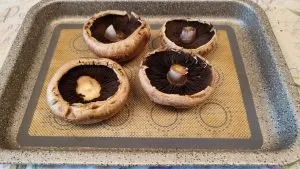Preparazione Funghi al forno con aceto balsamico